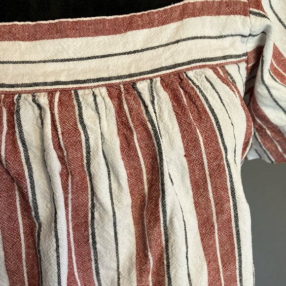 LOFT  linen blend striped boho babydoll top with flutter sleeves size small‎ - Picture 2 of 5